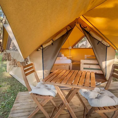 Pla De La Torre Camping *